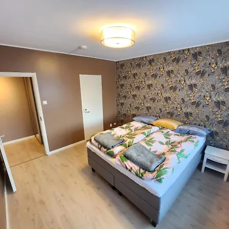 Inspiring Near Center Daire *